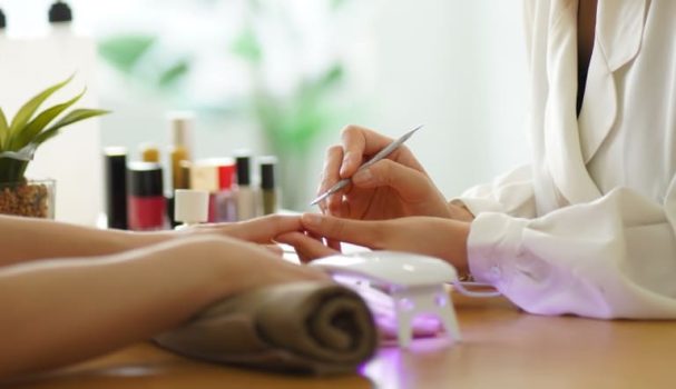 フリーランスネイリストについてよくある質問（FAQ）