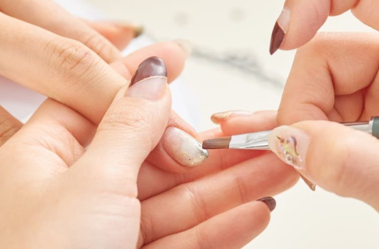 ネイリストのキャリアパスを徹底解説！将来像・年収・キャリアアップの道とは