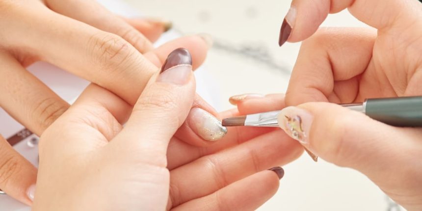 ネイリストのキャリアパスを徹底解説!将来像・年収・キャリアアップの道とは
