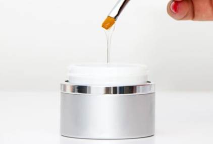 ジェルリペアでのネイルリペア方法