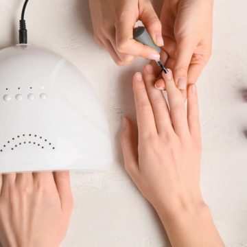 社会人におすすめのネイルスクールとは？仕事と両立しながら資格取得を叶える方法